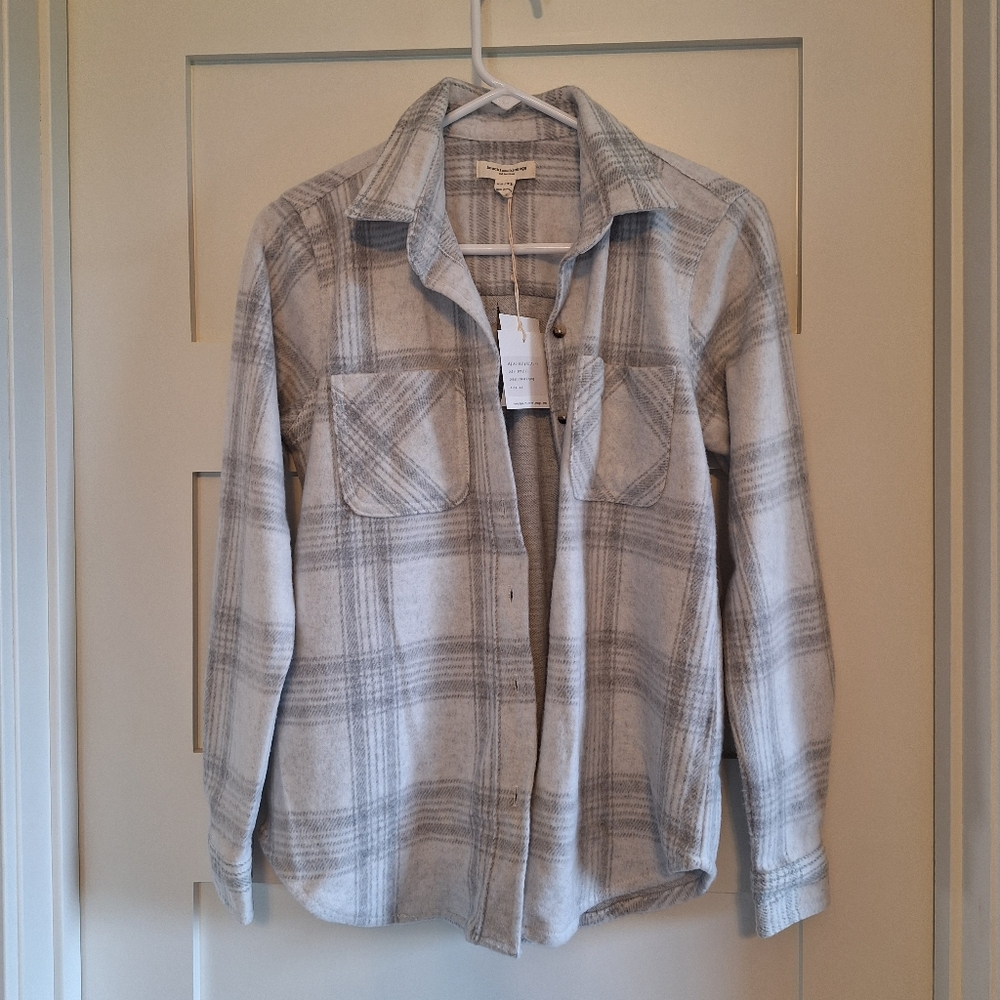 NWT Beachlunchlounge Light Gray Plaid Shirt